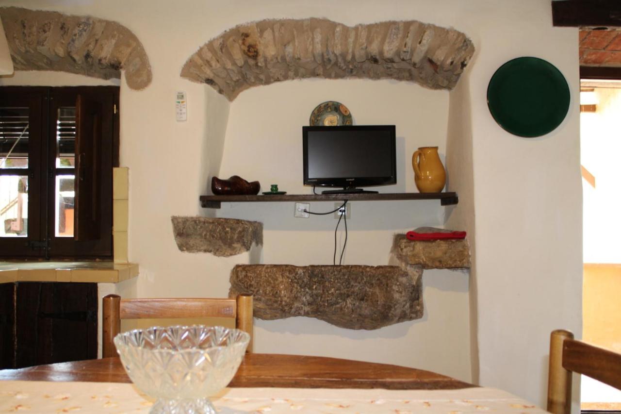 Apartaments Rurals Ai Manyac San Miguel de Cruilles Exterior photo